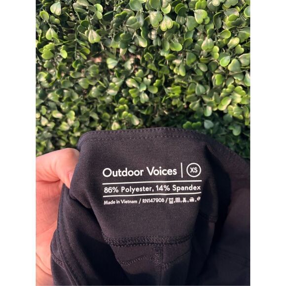 Outdoor Voices Zoom 10 Inch Black Compression Shorts Size XS NWT - Picture 4 of 5